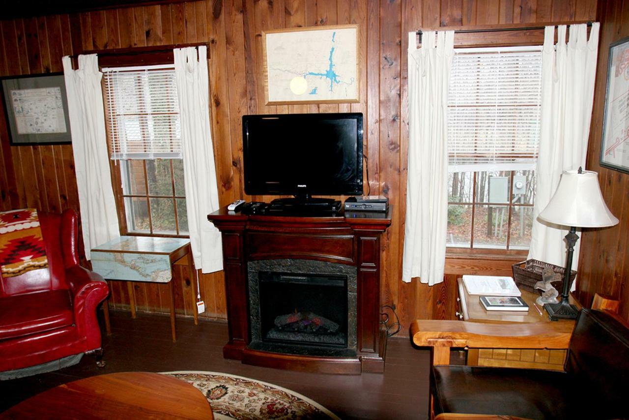 Pine Gables Cabins Villa Lake Lure Ngoại thất bức ảnh